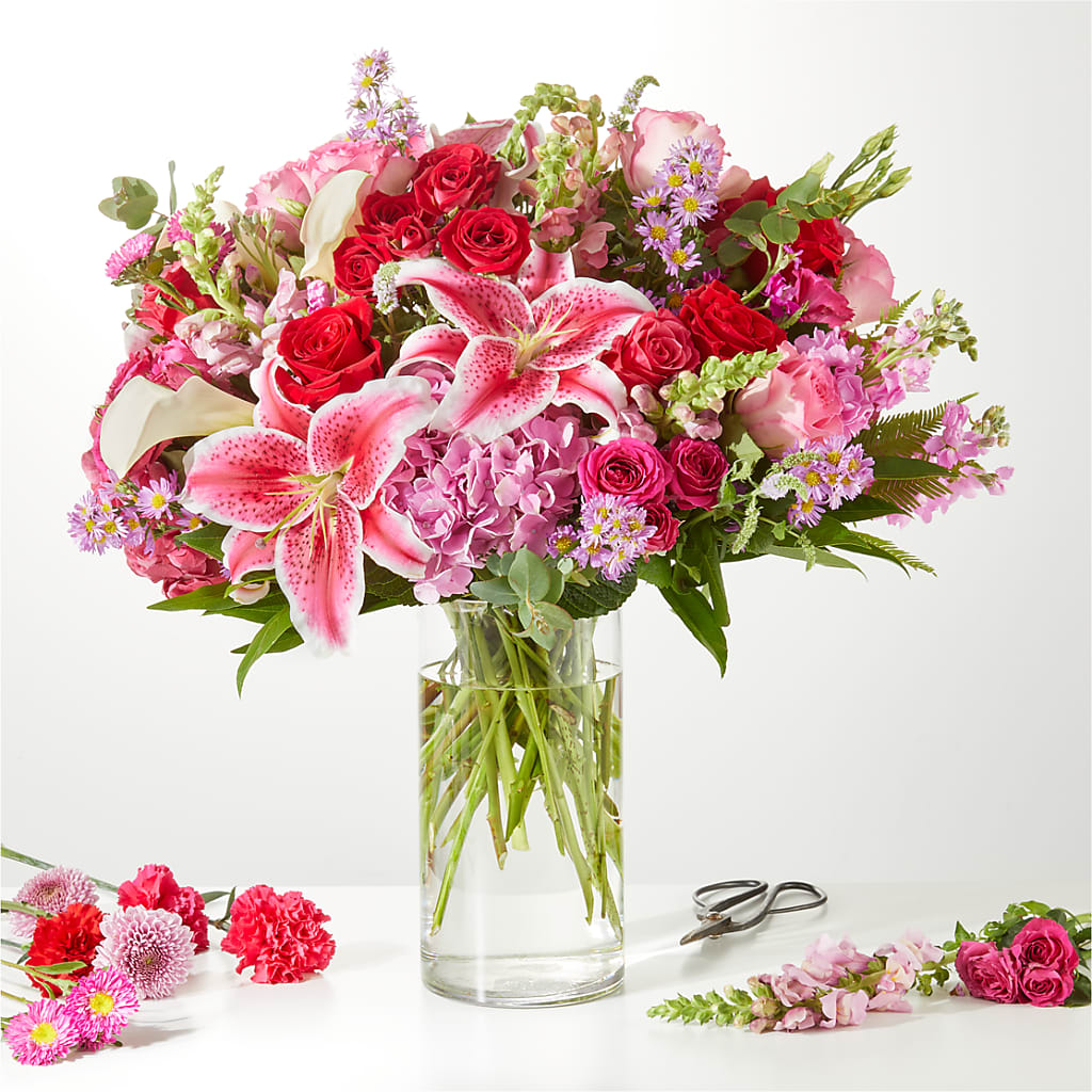 Swooning Over You - A Luxury Florist Original – Moderna Flowers, Rosamond CA