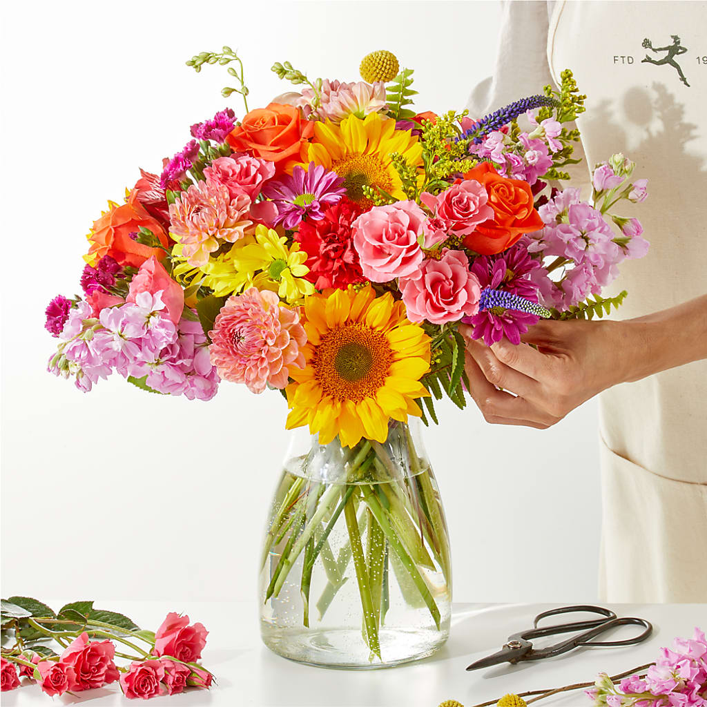 Cue the Confetti - A Florist Original – Moderna Flowers, Rosamond CA