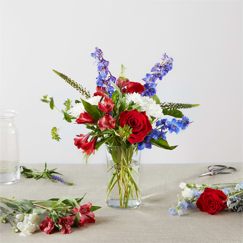 Star Spangled - A Florist Original – Moderna Flowers, Rosamond CA