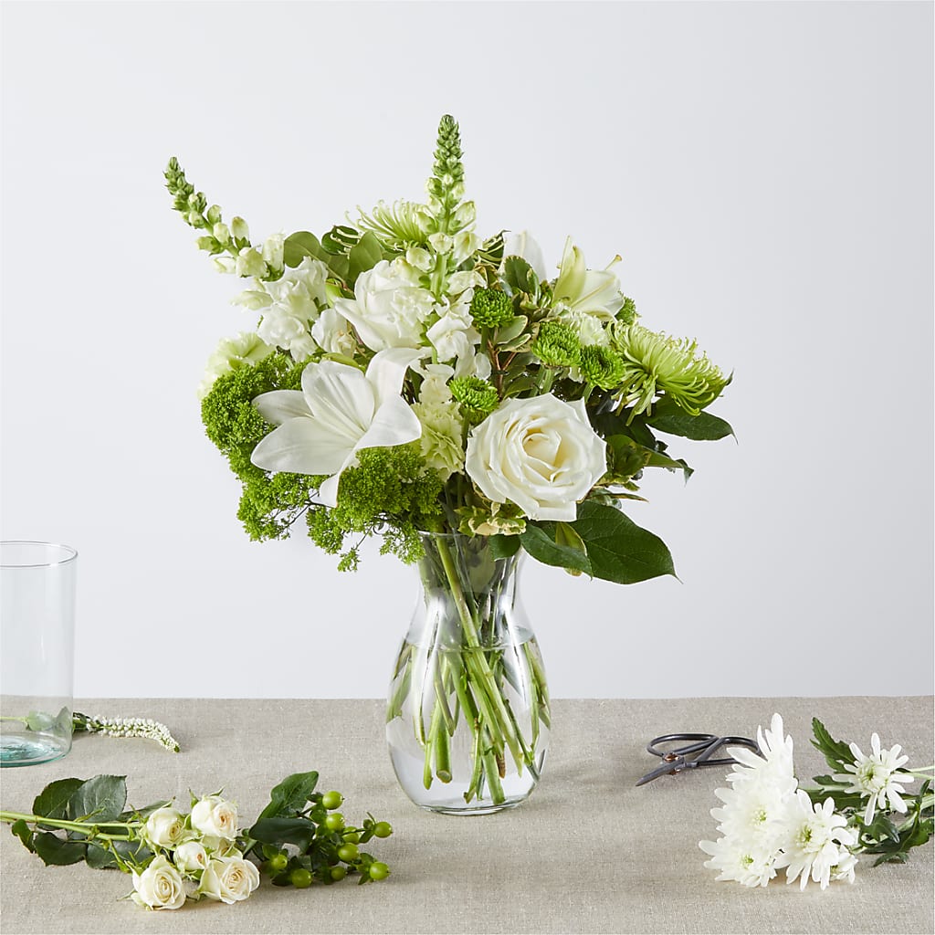 Irish Garden - A Florist Original – Moderna Flowers, Rosamond CA