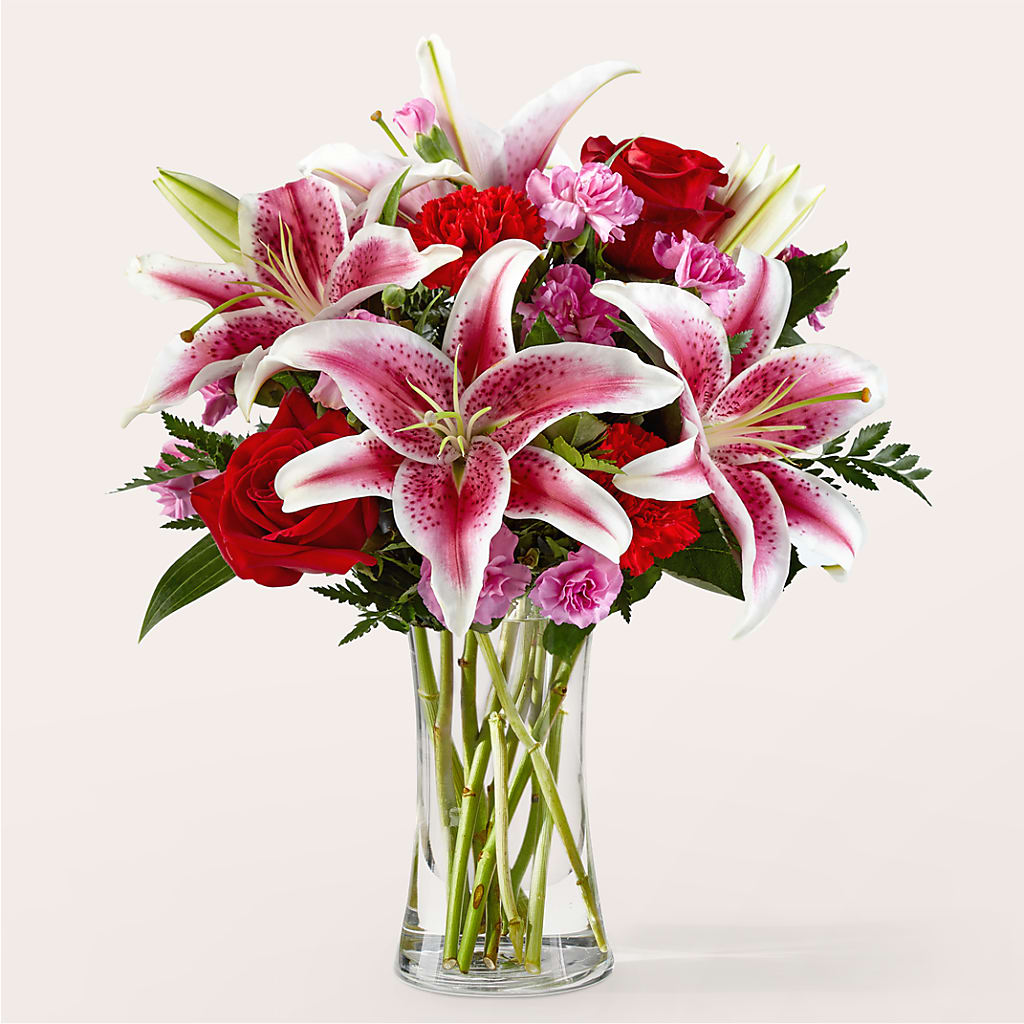 Honeymoon Bouquet – Moderna Flowers, Rosamond CA