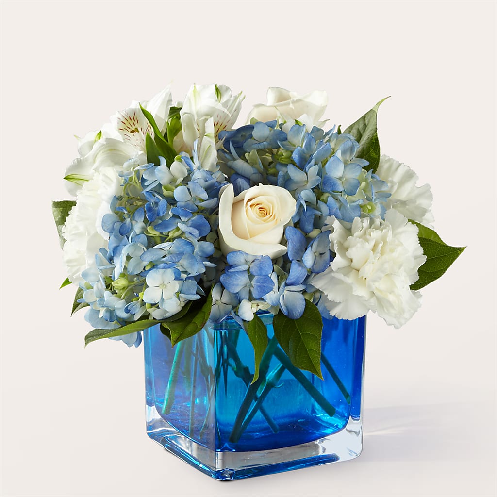 Soothing Waters Bouquet – Moderna Flowers, Rosamond CA