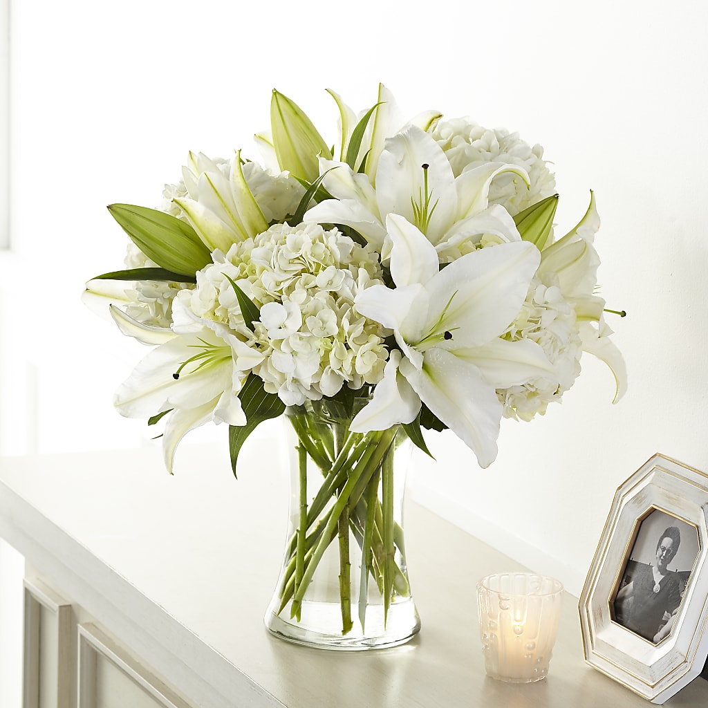 Compassionate Lily Bouquet – Moderna Flowers, Rosamond CA
