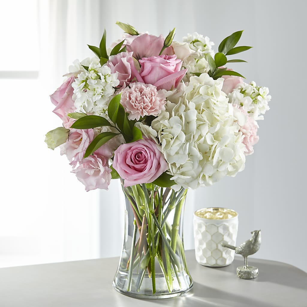Guiding Grace Bouquet – Moderna Flowers, Rosamond CA