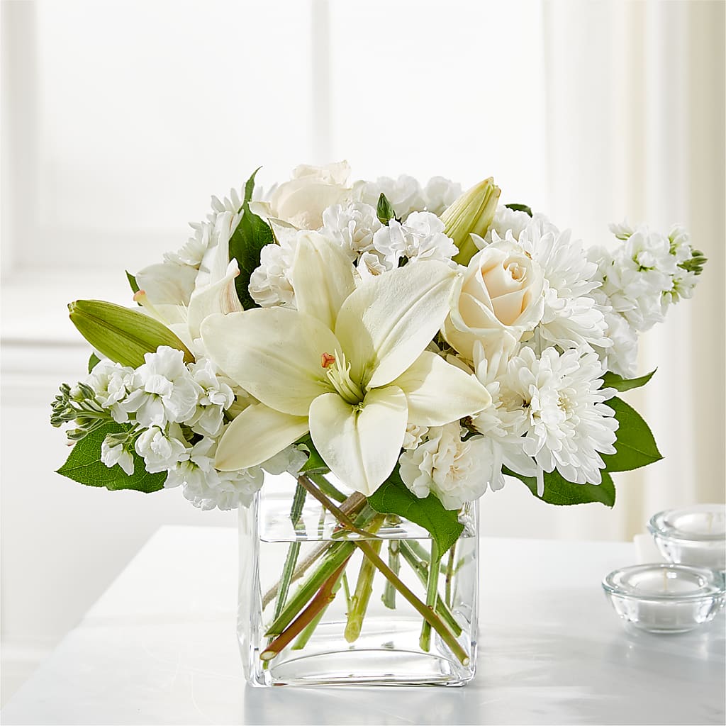 Gentle Breeze Bouquet – Moderna Flowers, Rosamond CA
