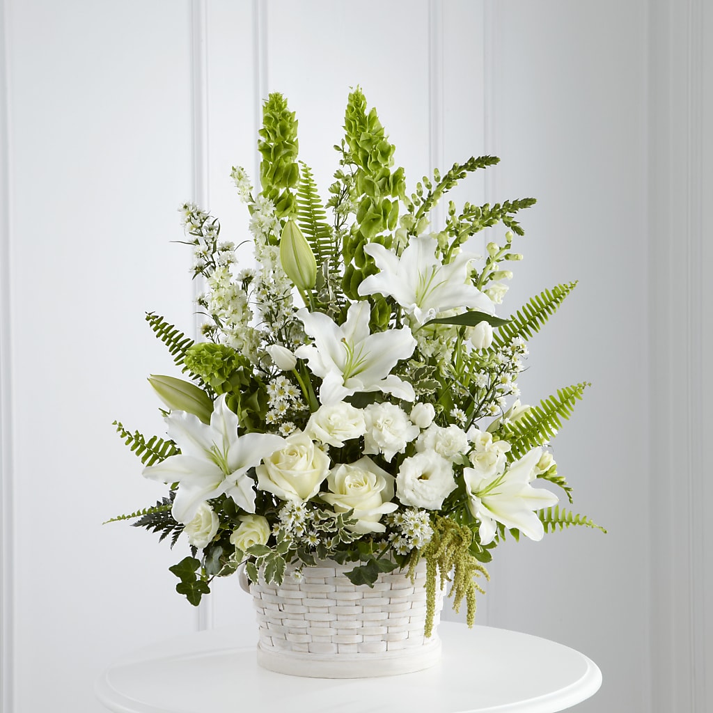 In Our Thoughts Arrangement – Moderna Flowers, Rosamond CA