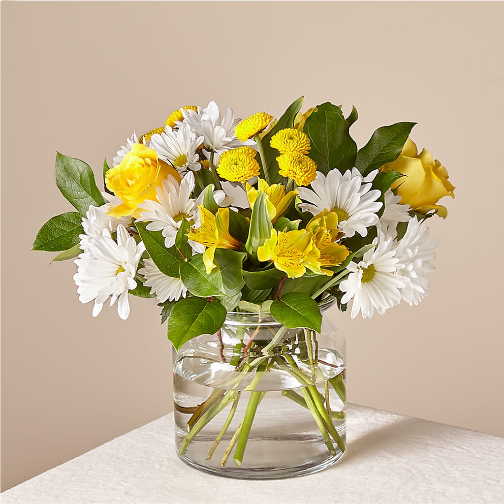 Sunny Sentiments Bouquet – Moderna Flowers, Rosamond CA