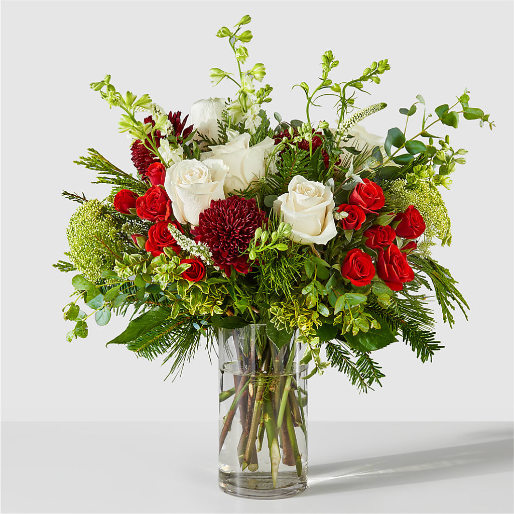 Favorite Traditions Bouquet – Moderna Flowers, Rosamond CA