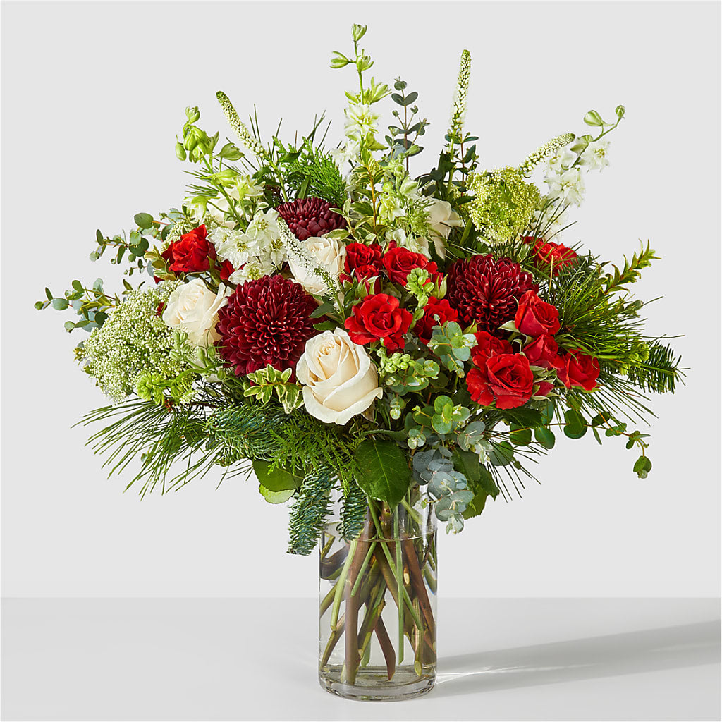 Favorite Traditions Bouquet – Moderna Flowers, Rosamond CA
