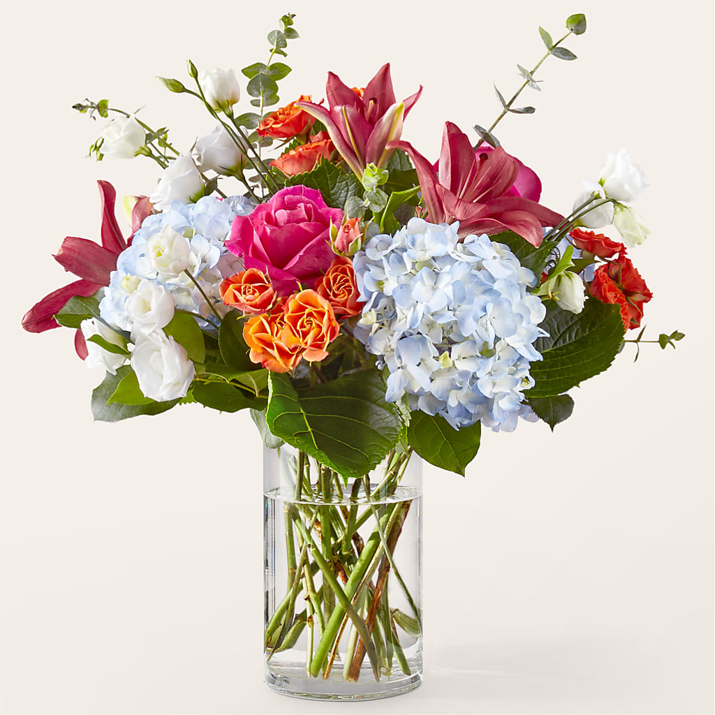 Awestruck Luxury Bouquet – Moderna Flowers, Rosamond CA