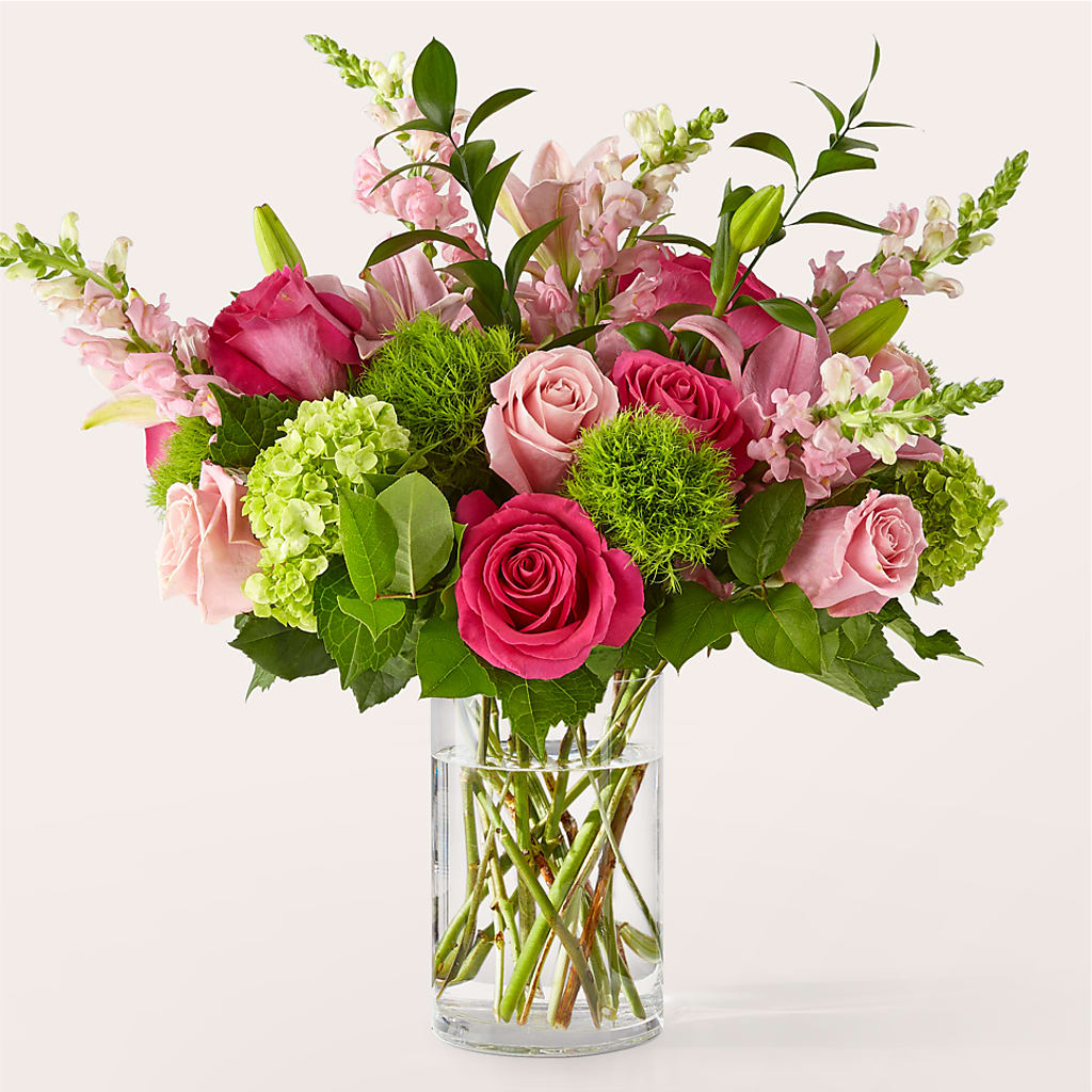 Fit for a Queen Luxury Bouquet – Moderna Flowers, Rosamond CA