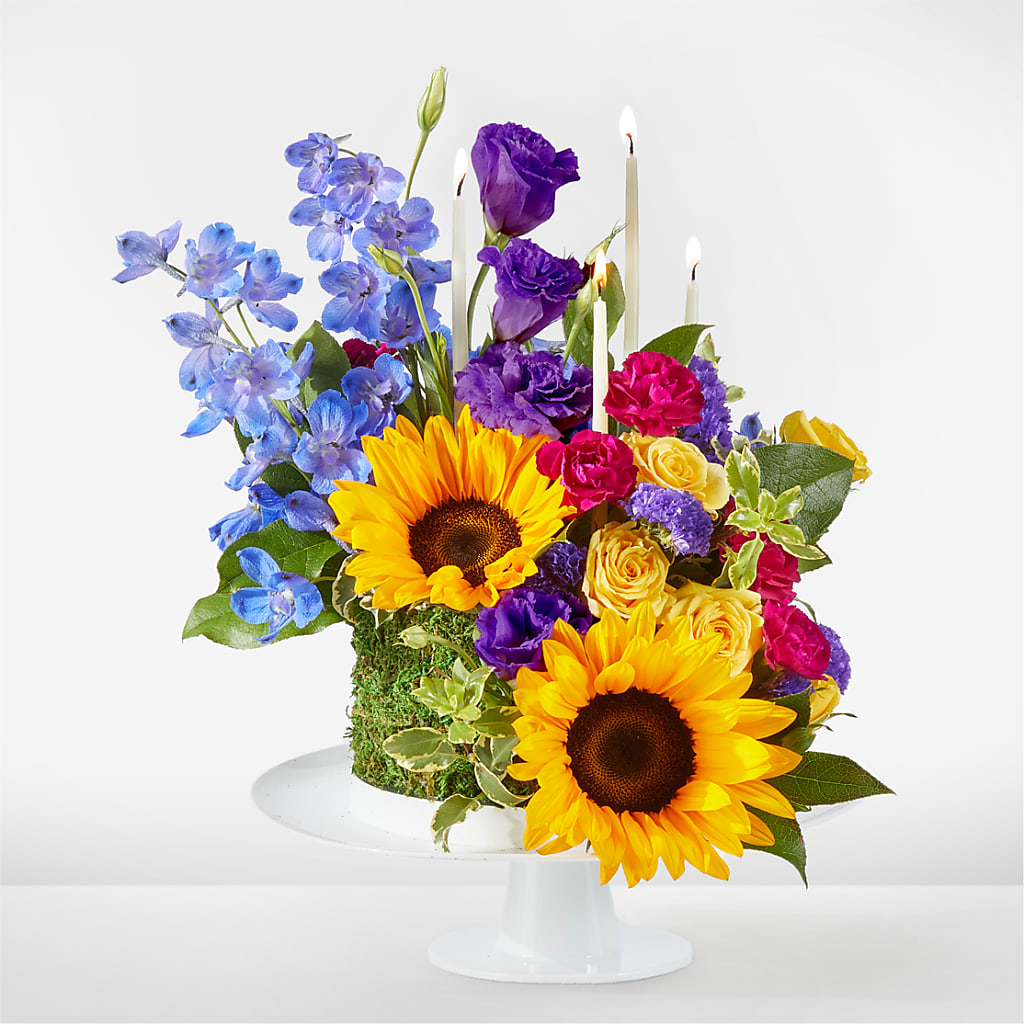 Star of the Day Floral Cake – Moderna Flowers, Rosamond CA