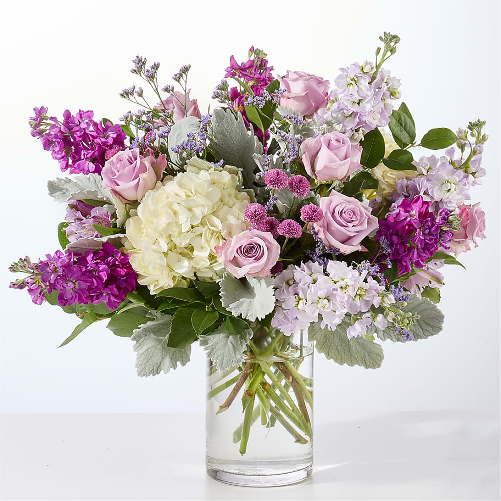 Empress Bouquet – Moderna Flowers, Rosamond CA