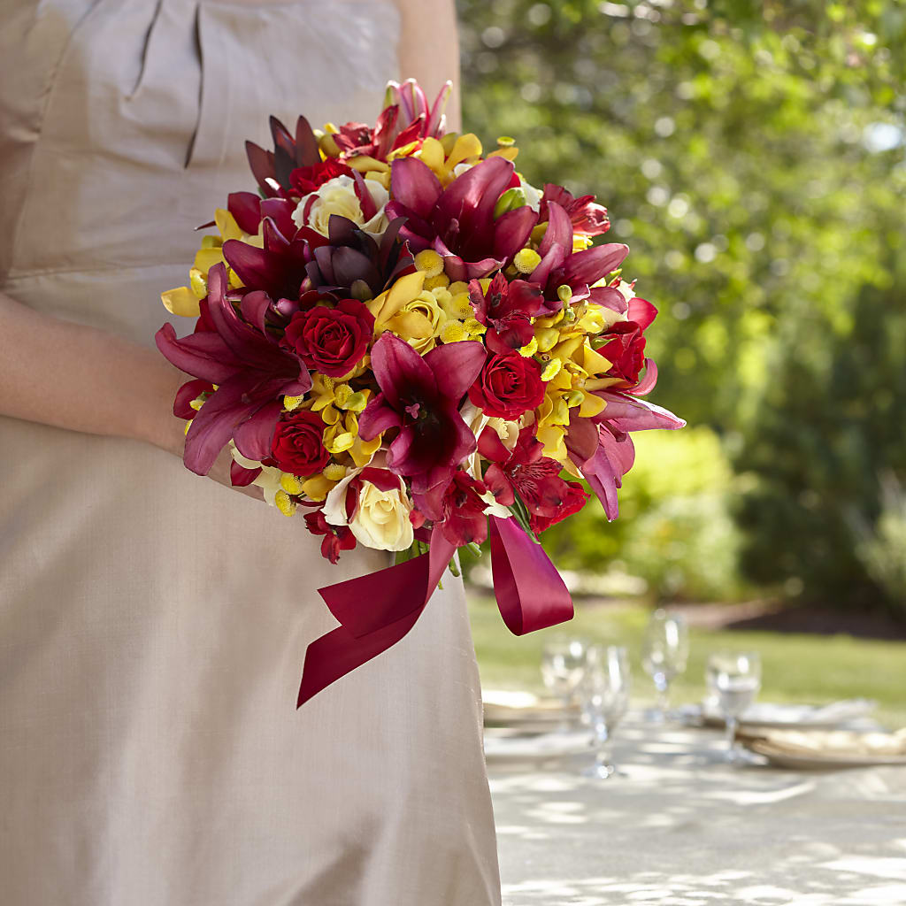Sunningdale Bouquet – Moderna Flowers, Rosamond CA