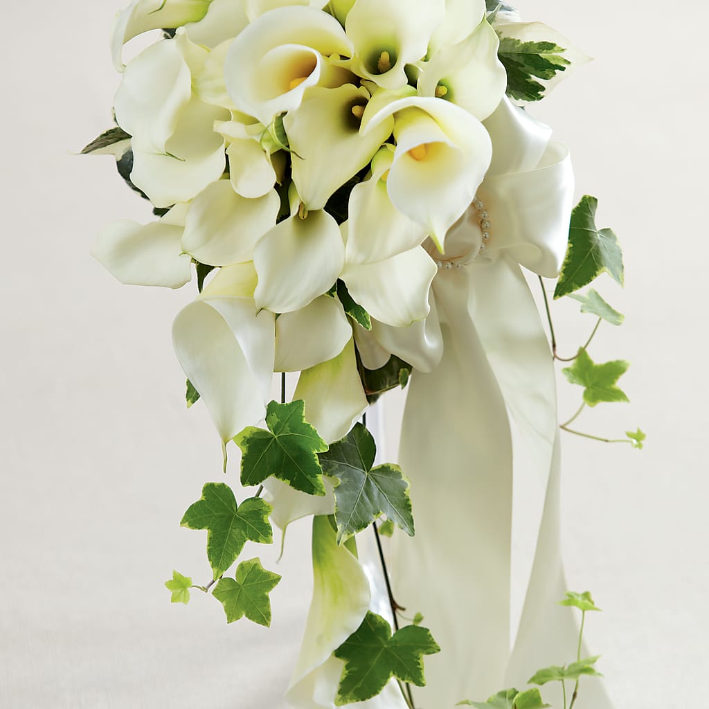 White Chapel Bouquet – Moderna Flowers, Rosamond CA