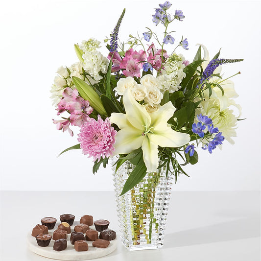 Winter Celebration Bouquet –  Moderna Flowers, Rosamond CA