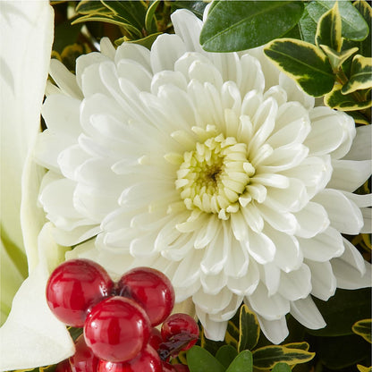 Festive Moments Tree –  Moderna Flowers, Rosamond CA