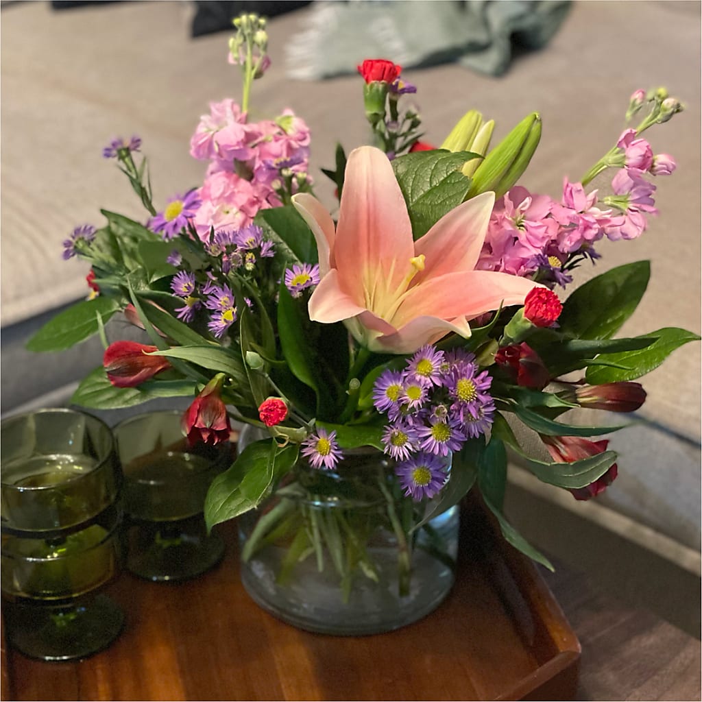 Romantique Bouquet –  Moderna Flowers, Rosamond CA