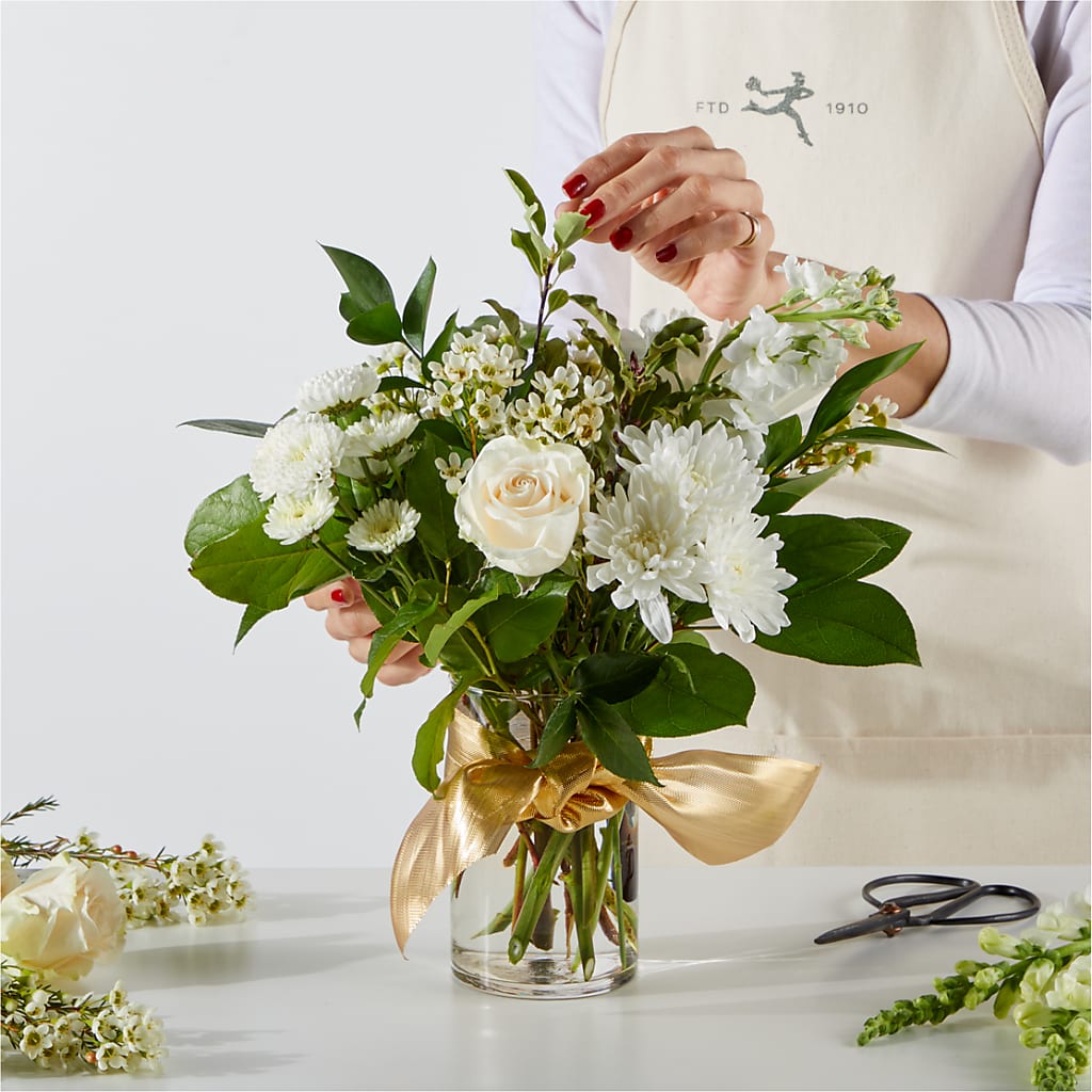 New Beginnings – A Florist Original –  Moderna Flowers, Rosamond CA