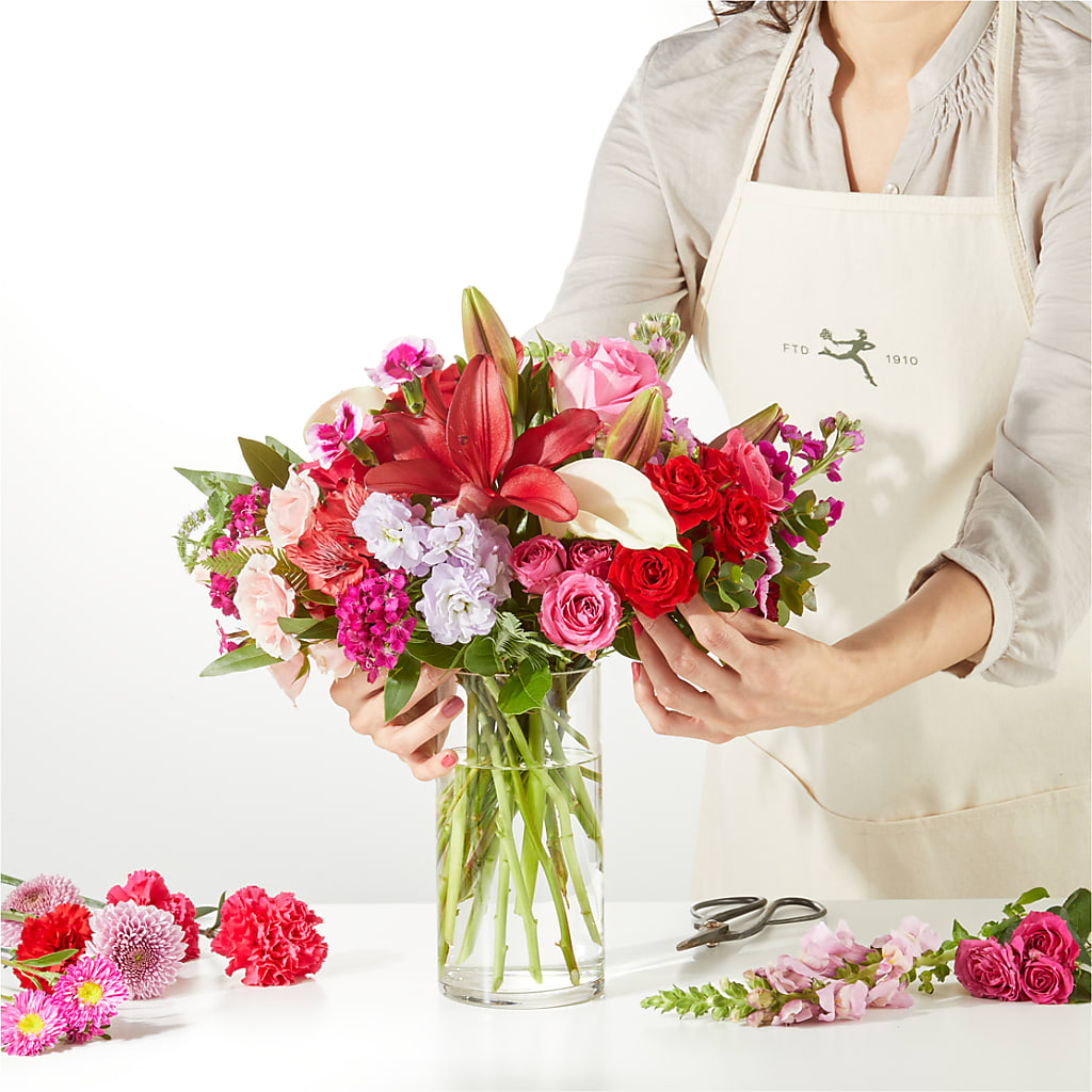 Swooning Over You - A Luxury Florist Original –  Moderna Flowers, Rosamond CA