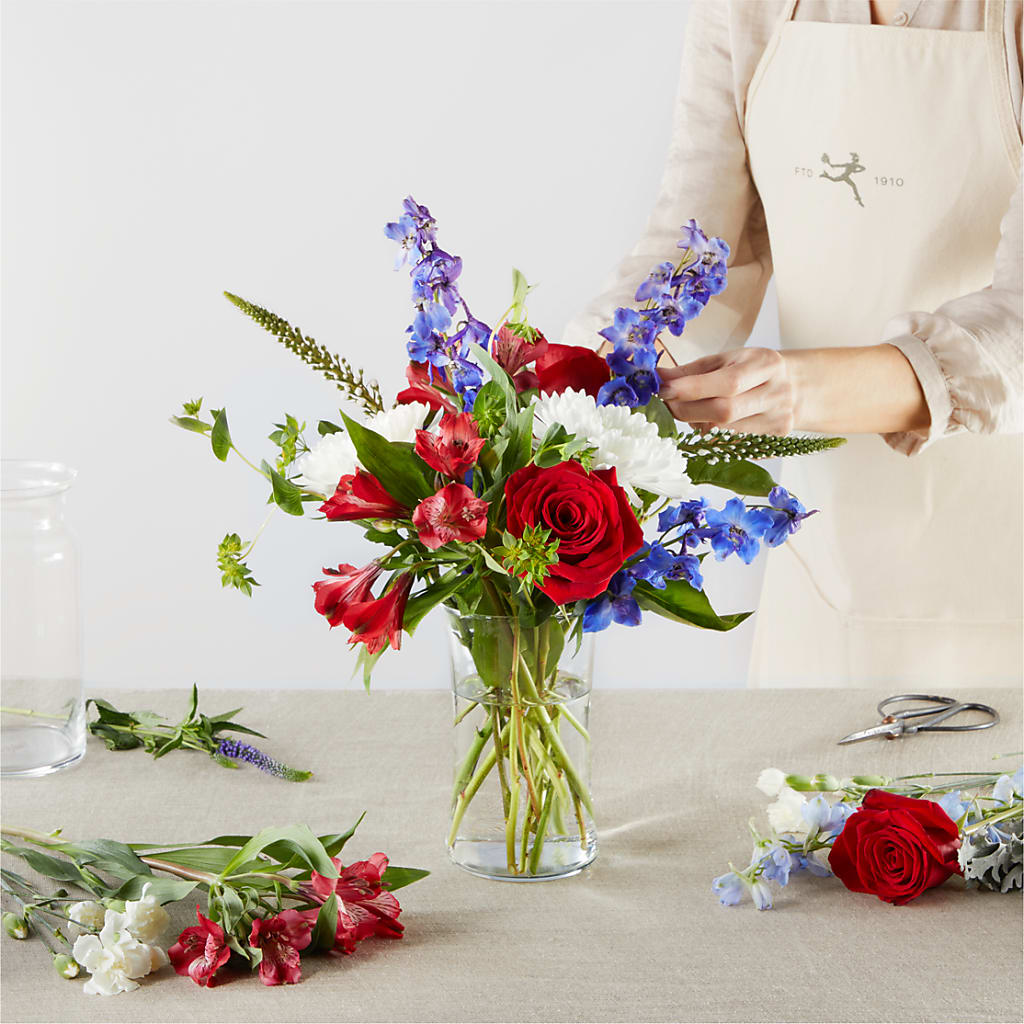 Star Spangled - A Florist Original –  Moderna Flowers, Rosamond CA