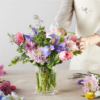Pastel Tradition - A Florist Original –  Moderna Flowers, Rosamond CA