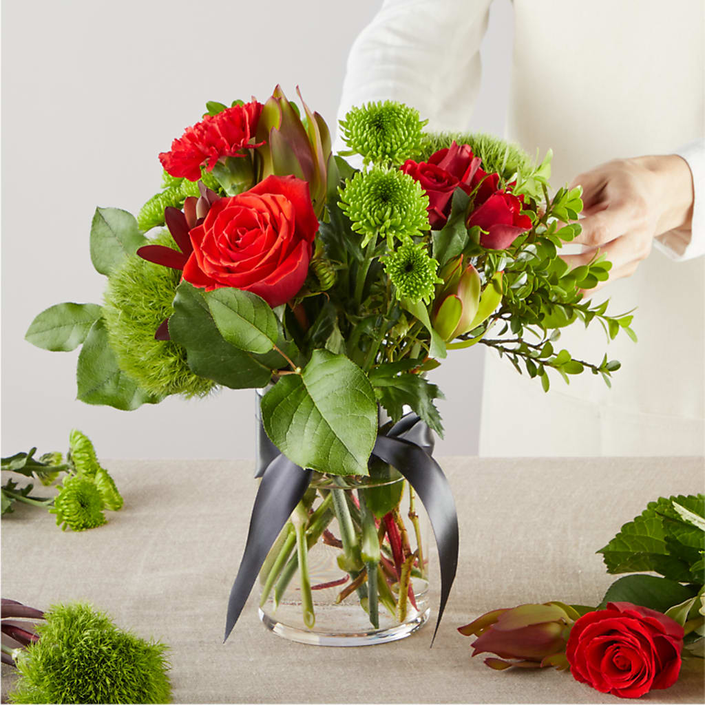 Heritage Kindle – A Florist Original –  Moderna Flowers, Rosamond CA