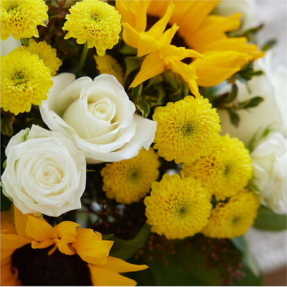 Luminous Morning Bouquet –  Moderna Flowers, Rosamond CA