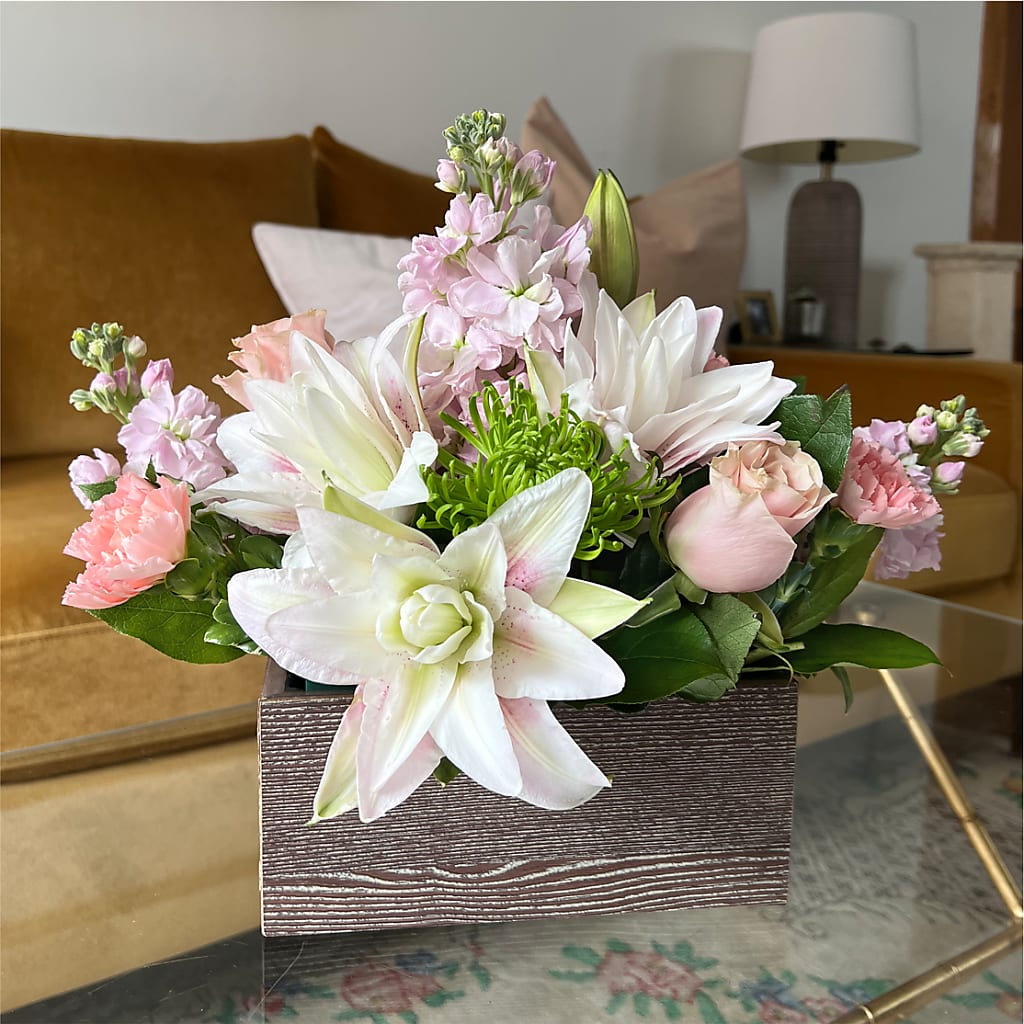 Beautiful Spirit Basket –  Moderna Flowers, Rosamond CA