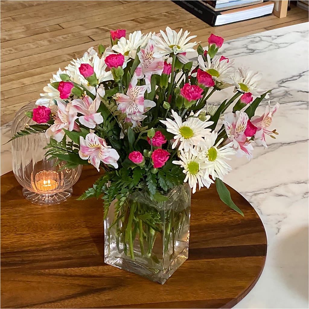 Sweet Surprises® Bouquet –  Moderna Flowers, Rosamond CA
