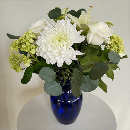 Snowy Dreams Bouquet –  Moderna Flowers, Rosamond CA