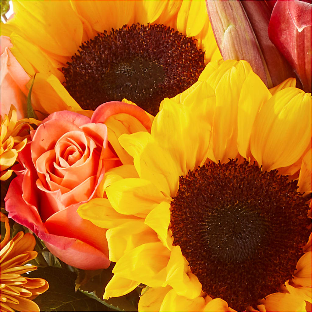 Acorn Lane Bouquet –  Moderna Flowers, Rosamond CA