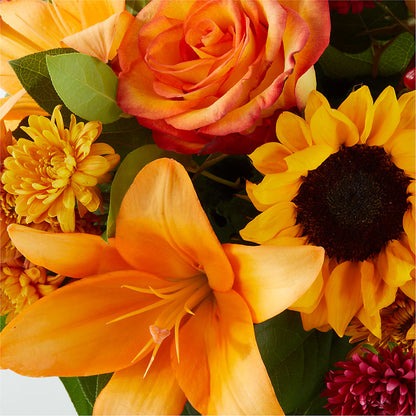 Grateful Centerpiece –  Moderna Flowers, Rosamond CA
