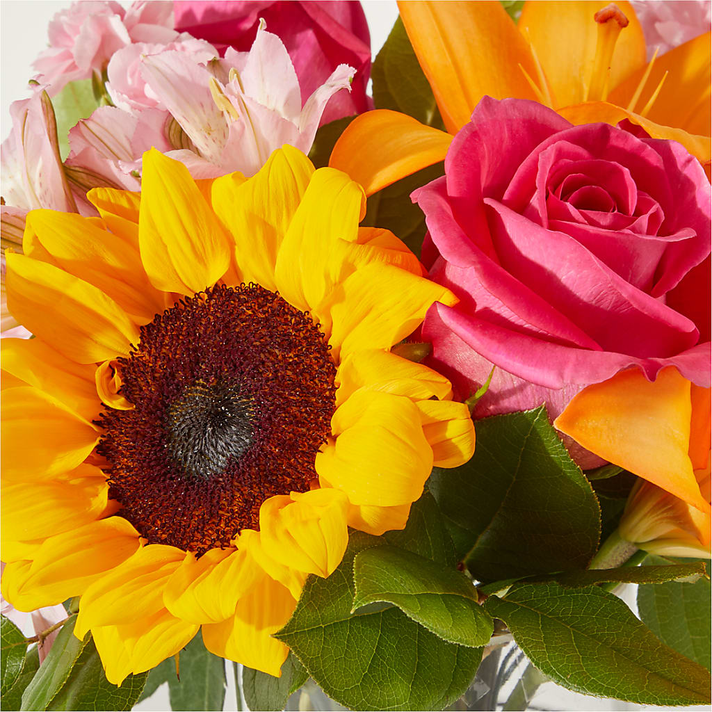 In Full Swing Bouquet –  Moderna Flowers, Rosamond CA