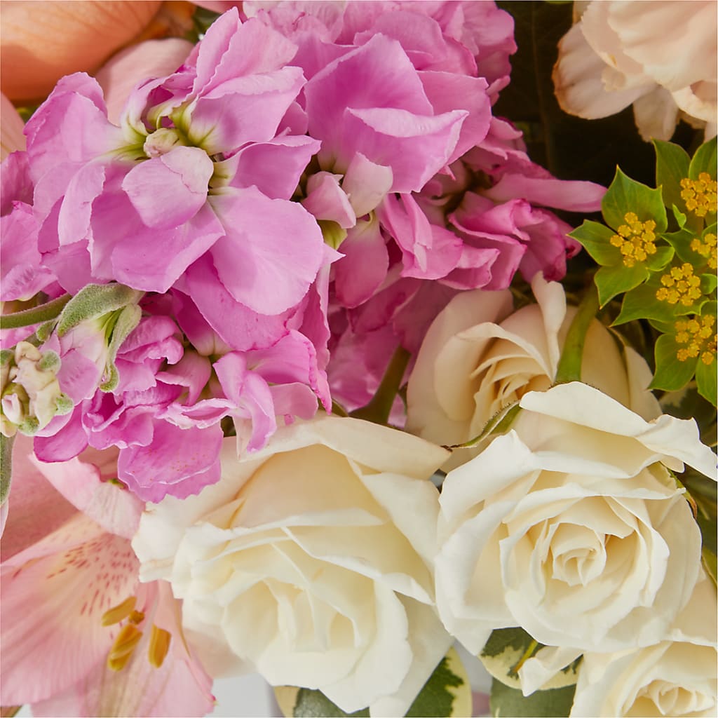 Paradise Bouquet –  Moderna Flowers, Rosamond CA