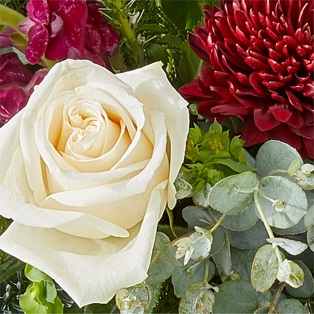 Cranberry Fizz Bouquet –  Moderna Flowers, Rosamond CA