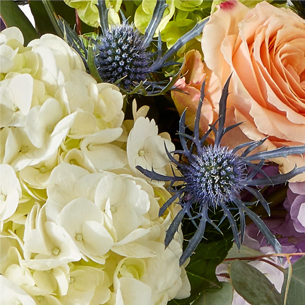 Porch Swing Bouquet –  Moderna Flowers, Rosamond CA