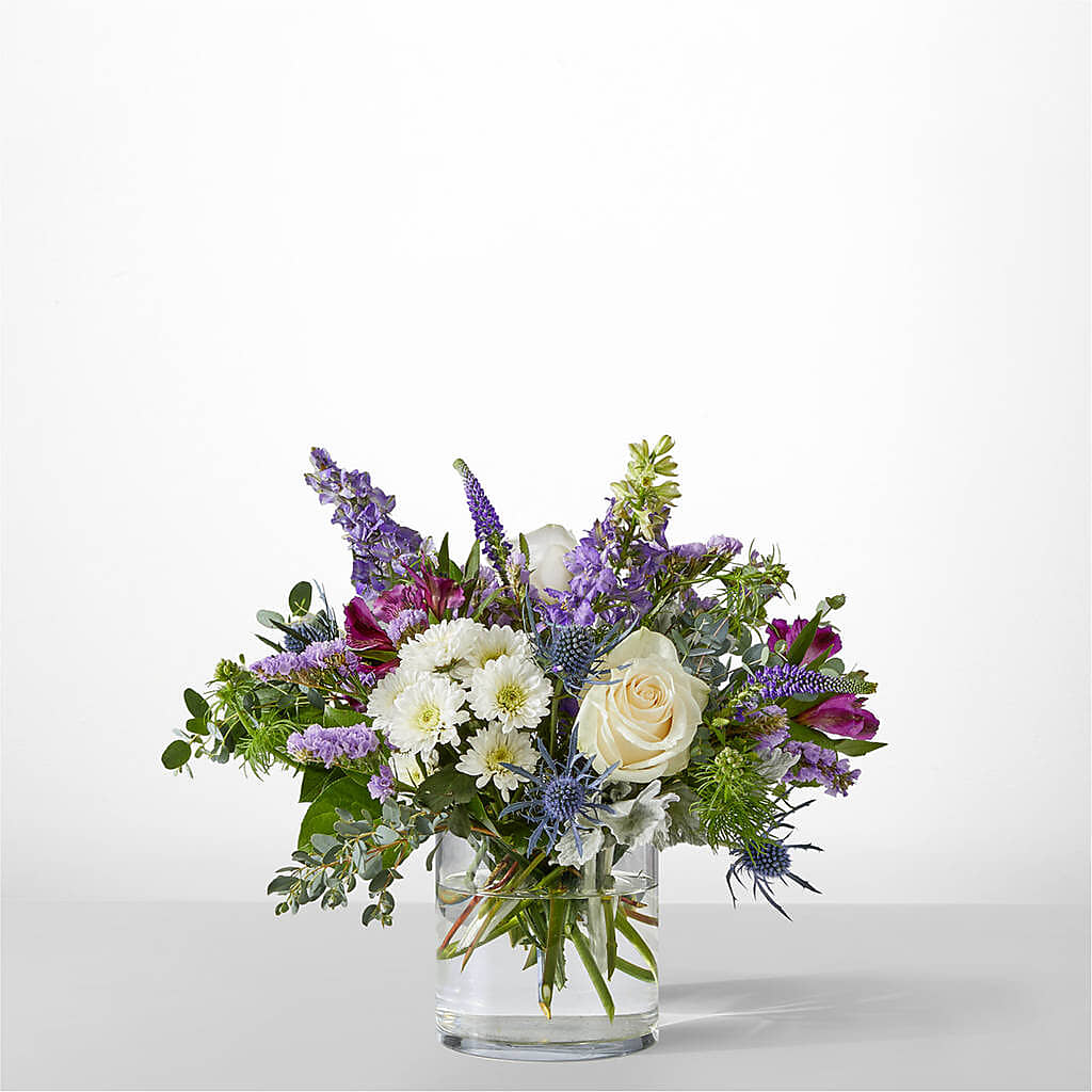 Shooting Star Bouquet –  Moderna Flowers, Rosamond CA