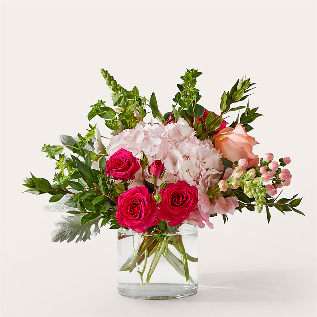 Glitz & Glam Bouquet –  Moderna Flowers, Rosamond CA