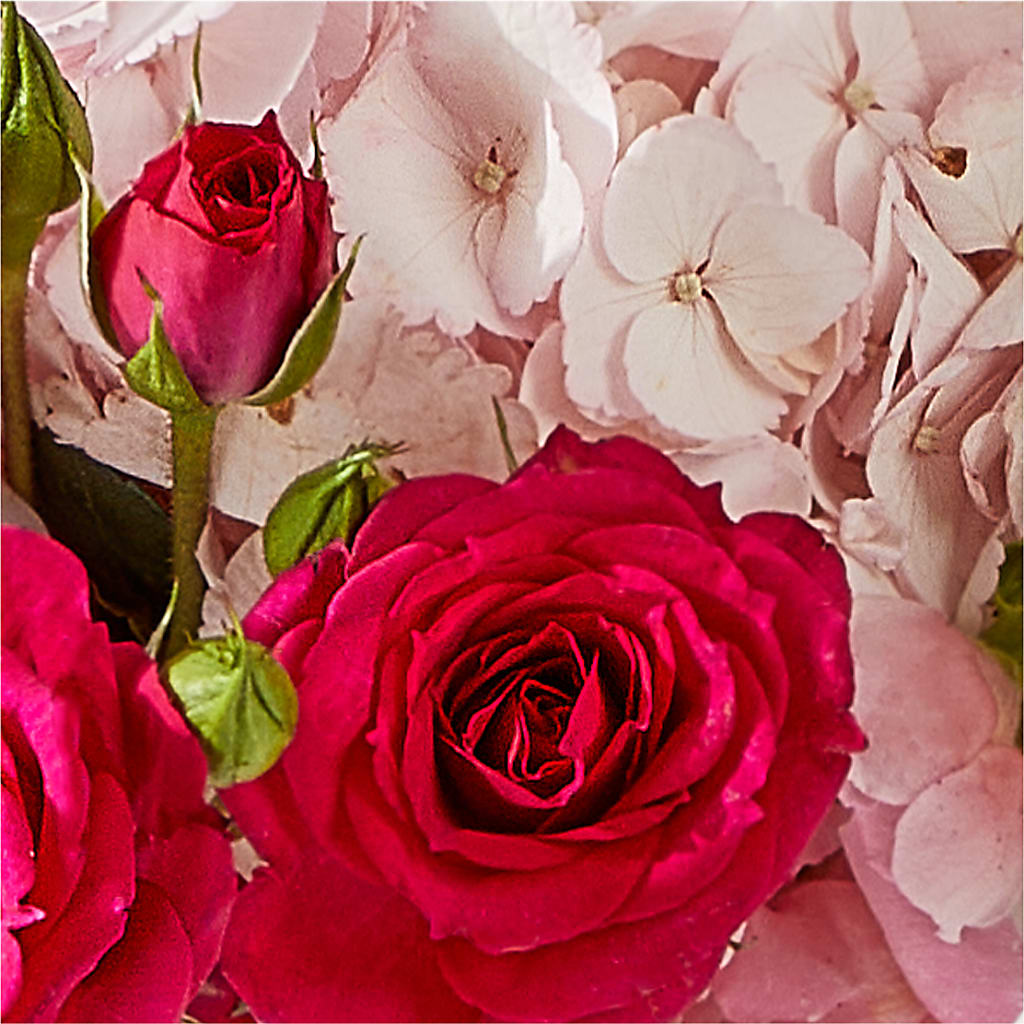 Glitz & Glam Bouquet –  Moderna Flowers, Rosamond CA