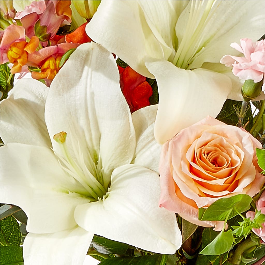 Grapefruit Splash Bouquet –  Moderna Flowers, Rosamond CA