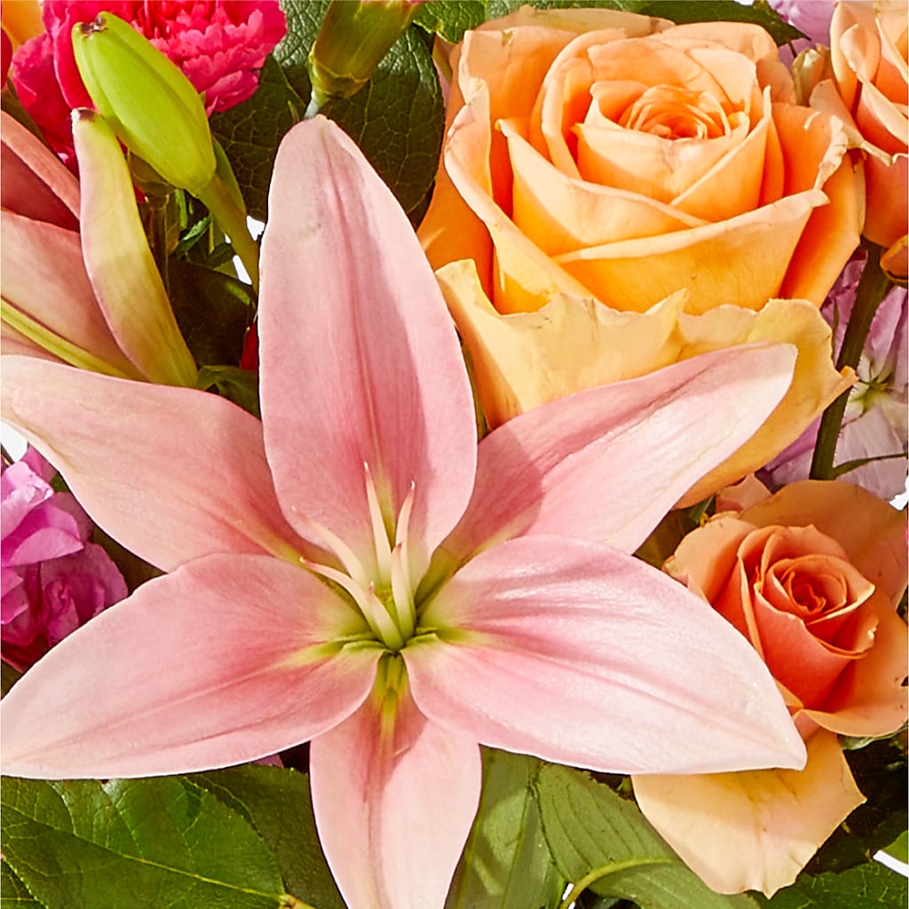 Bisous Bouquet –  Moderna Flowers, Rosamond CA