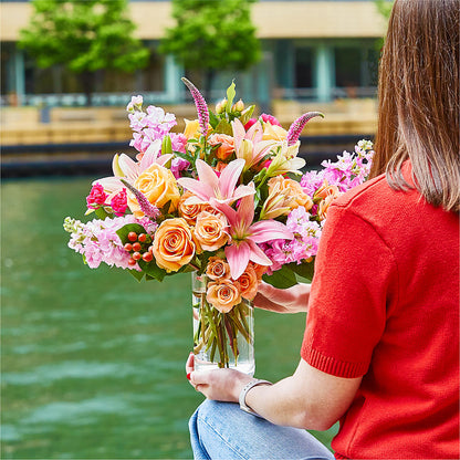 Bisous Bouquet –  Moderna Flowers, Rosamond CA