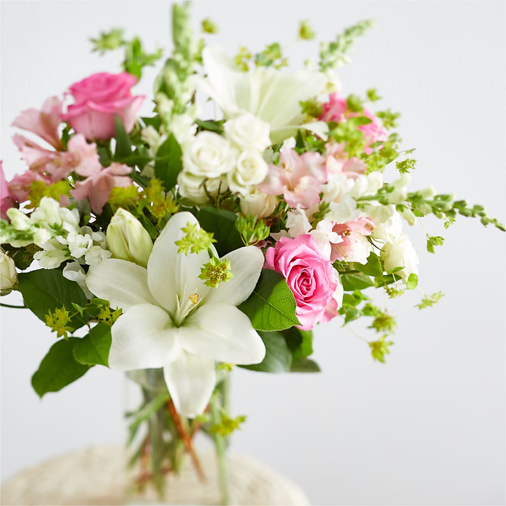 Fondly Bouquet –  Moderna Flowers, Rosamond CA