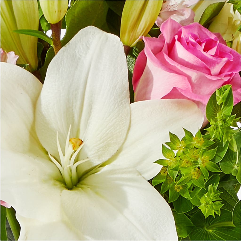 Fondly Bouquet –  Moderna Flowers, Rosamond CA
