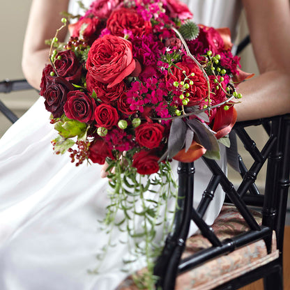 Pure Grace Bouquet –  Moderna Flowers, Rosamond CA