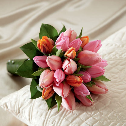 Embraceable Bouquet –  Moderna Flowers, Rosamond CA