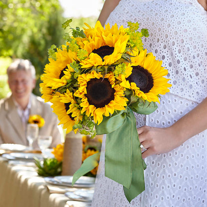 Free Spirit Bouquet –  Moderna Flowers, Rosamond CA
