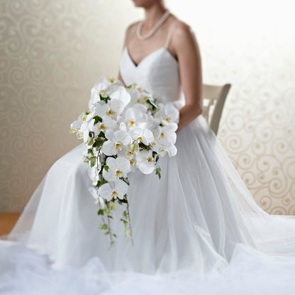 Classic White Bouquet –  Moderna Flowers, Rosamond CA