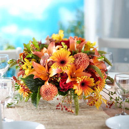 One and Only Centerpiece –  Moderna Flowers, Rosamond CA